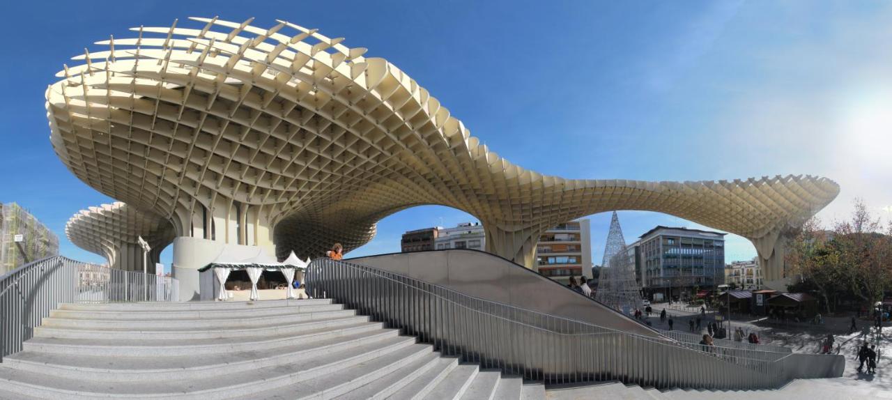Azahar Metropol Parasol, Parking Gratis Para Coches Medianos Sevilla Eksteriør billede